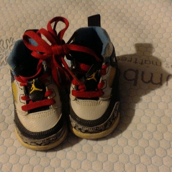 Infant jordans - Picture 1 of 3